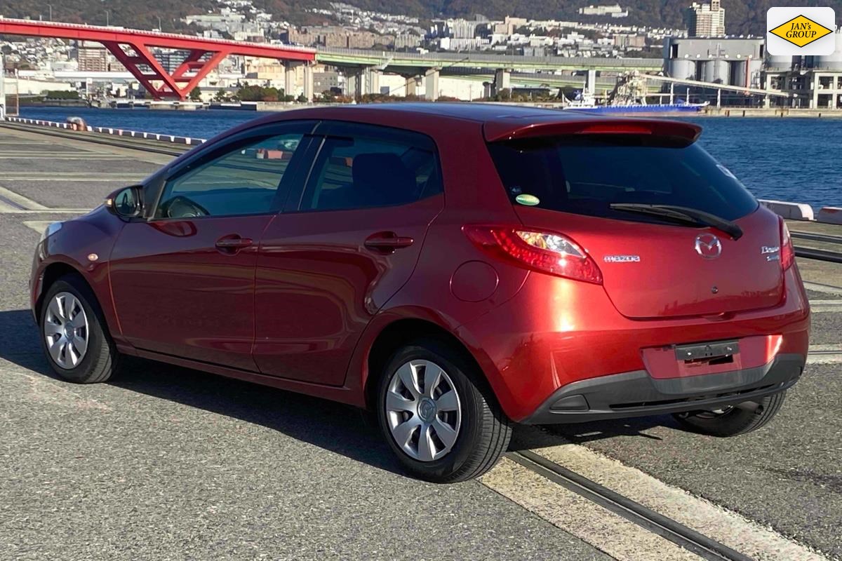 2014 Mazda Demio