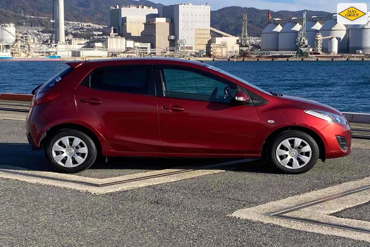 2014 Mazda Demio