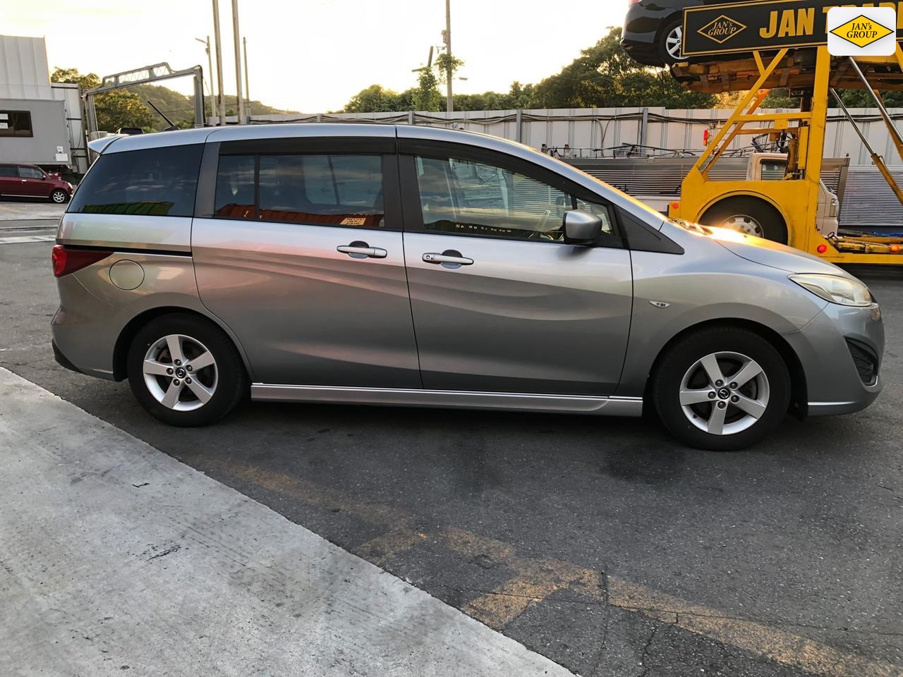 2013 Mazda Premacy