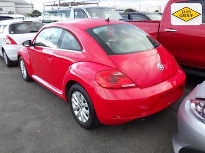 2013 Volkswagen Beetle - Thumbnail