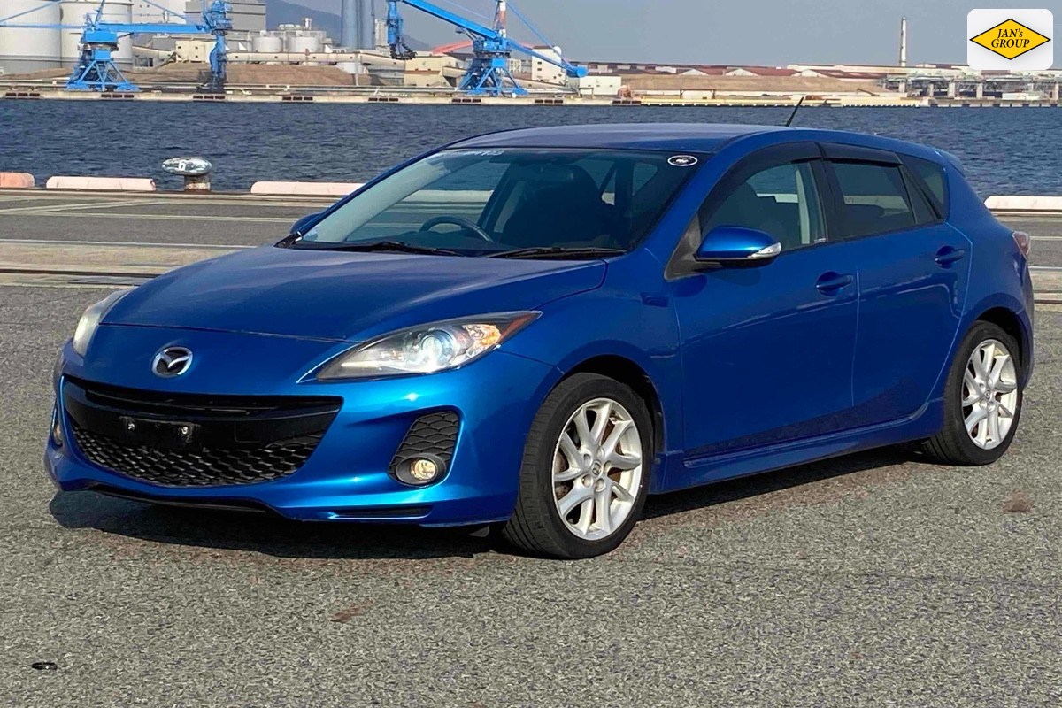 2012 Mazda Axela