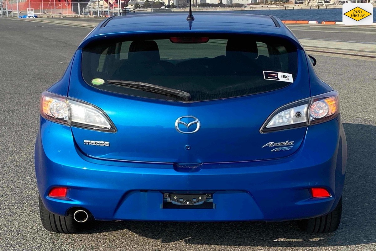 2012 Mazda Axela