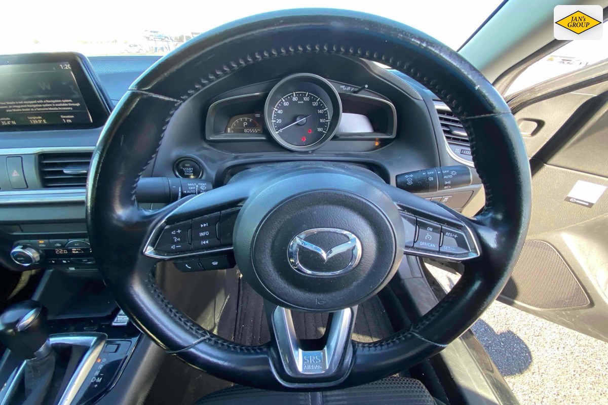 2016 Mazda Axela