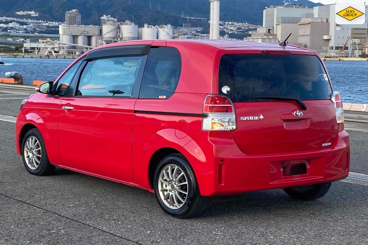 2015 Toyota Spade