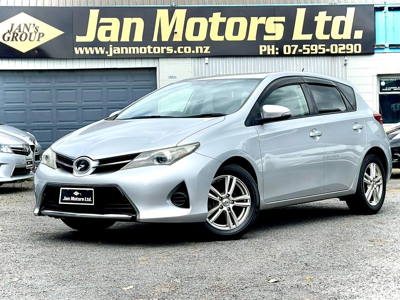 2012 Toyota Auris