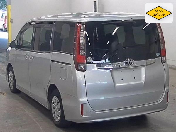 2014 Toyota Noah