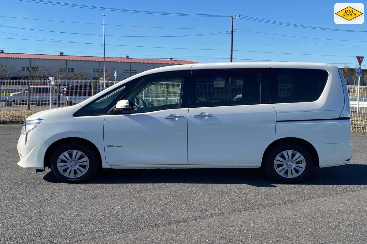 2014 Nissan Serena