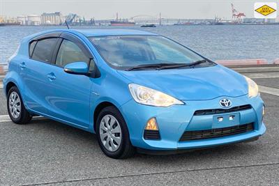 2013 Toyota Aqua - Thumbnail