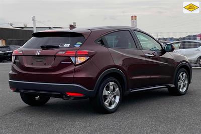 2014 Honda Vezel - Thumbnail