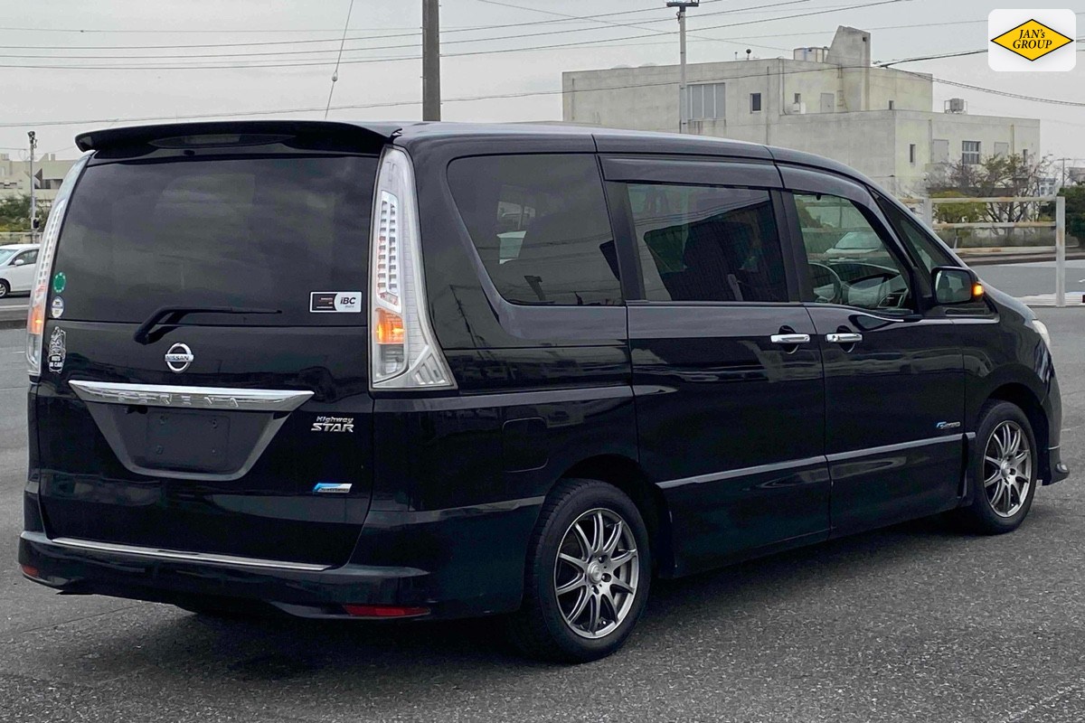 2013 Nissan Serena