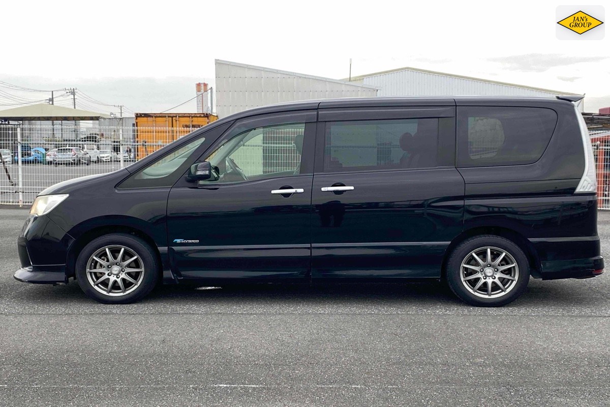 2013 Nissan Serena