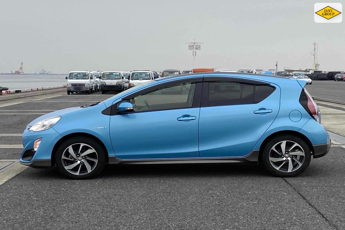 2015 Toyota Aqua