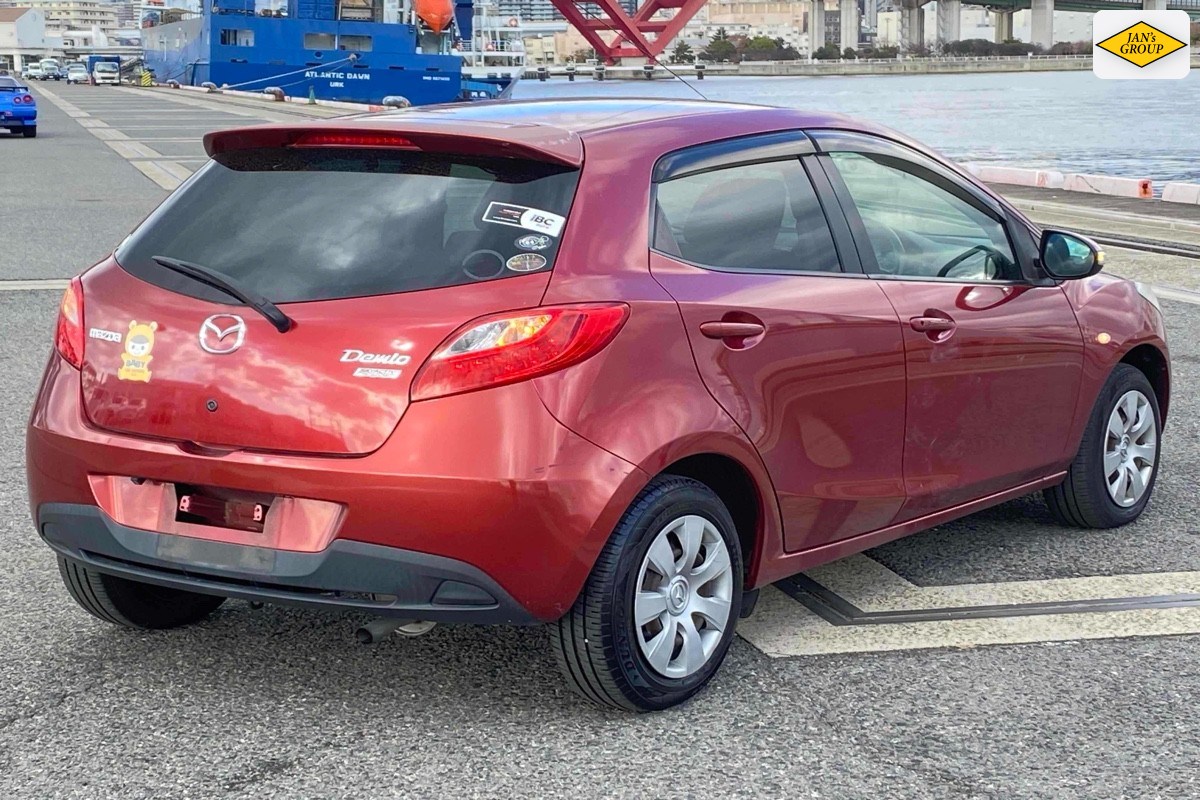 2014 Mazda Demio