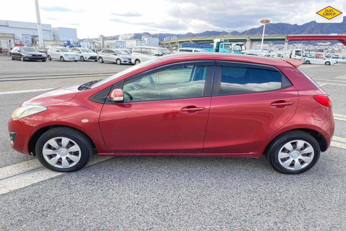 2014 Mazda Demio