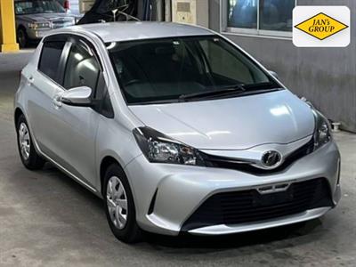 2015 Toyota Vitz - Thumbnail