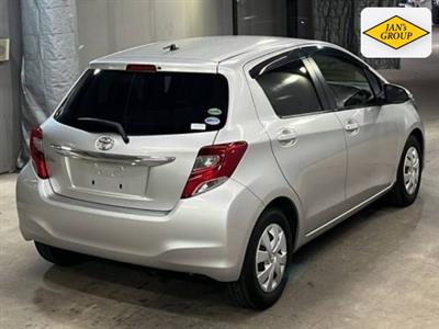 2015 Toyota Vitz - Thumbnail