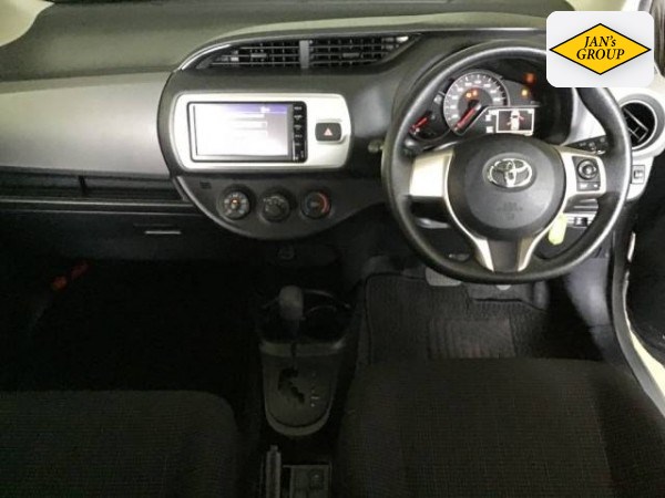 2015 Toyota Vitz