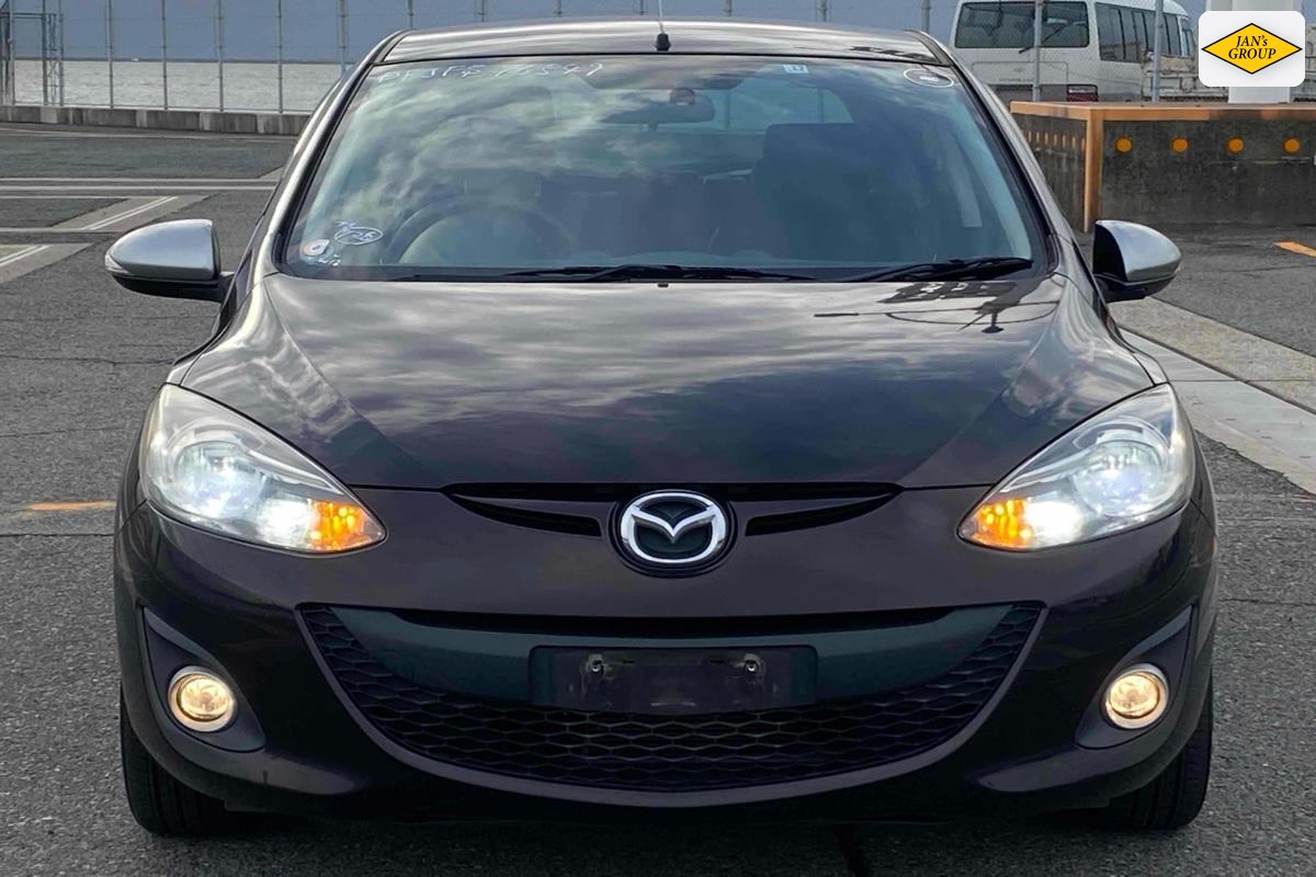 2013 Mazda Demio