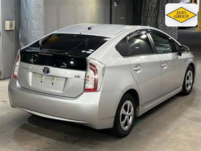 2014 Toyota Prius - Thumbnail