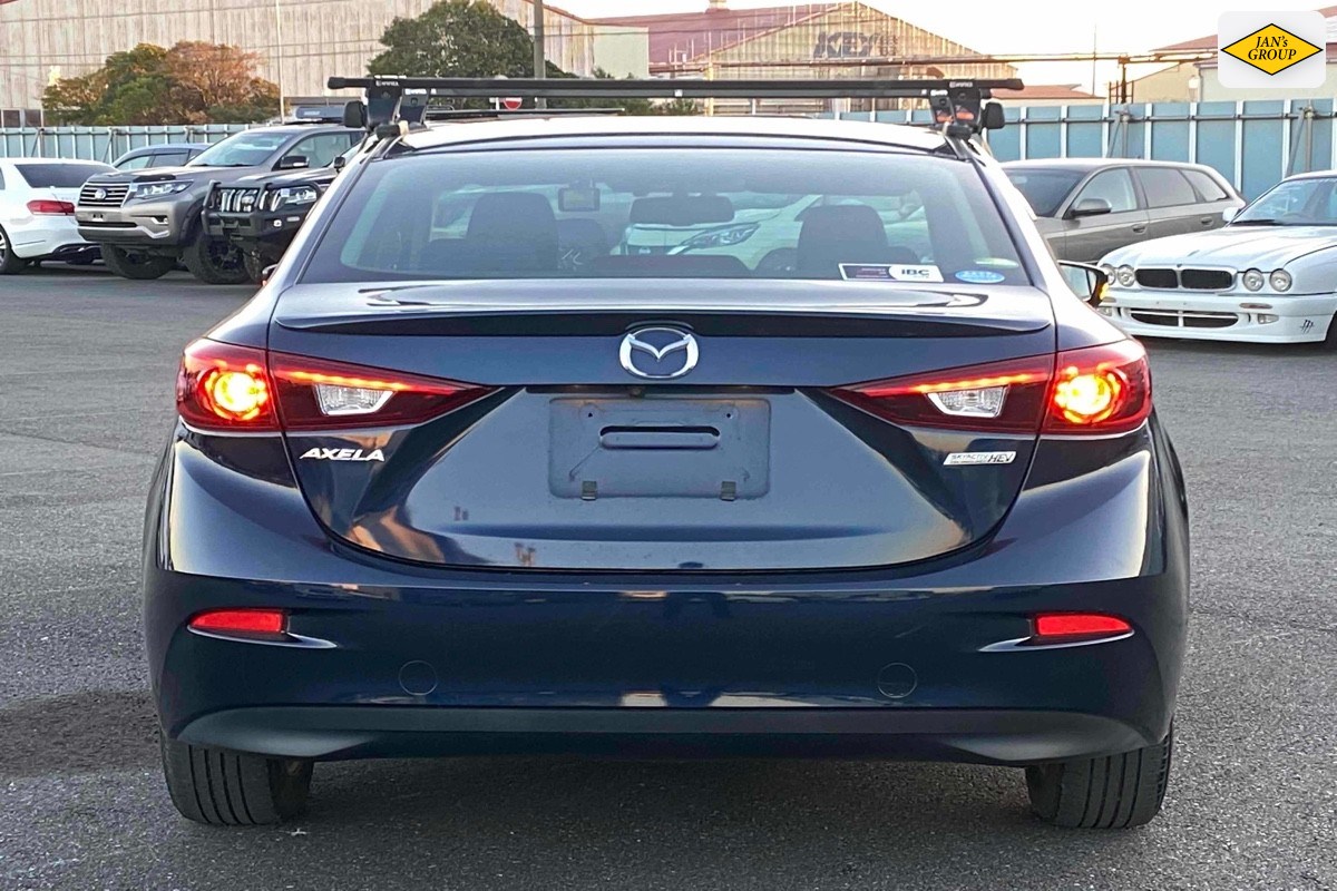 2014 Mazda Axela