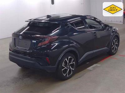 2017 Toyota C-HR - Thumbnail