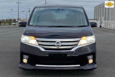 2013 Nissan Serena - Thumbnail