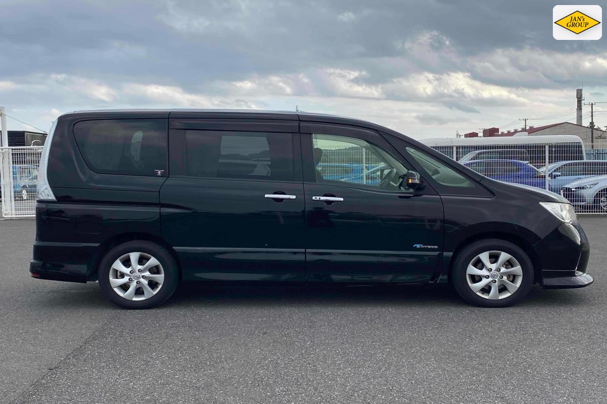 2013 Nissan Serena