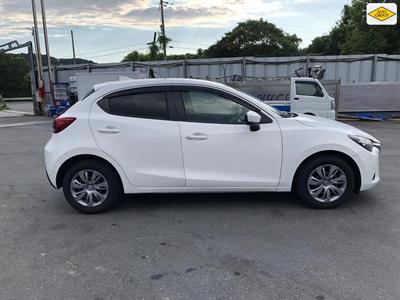 2019 Mazda Demio - Thumbnail