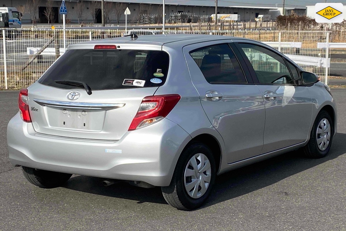 2016 Toyota Vitz