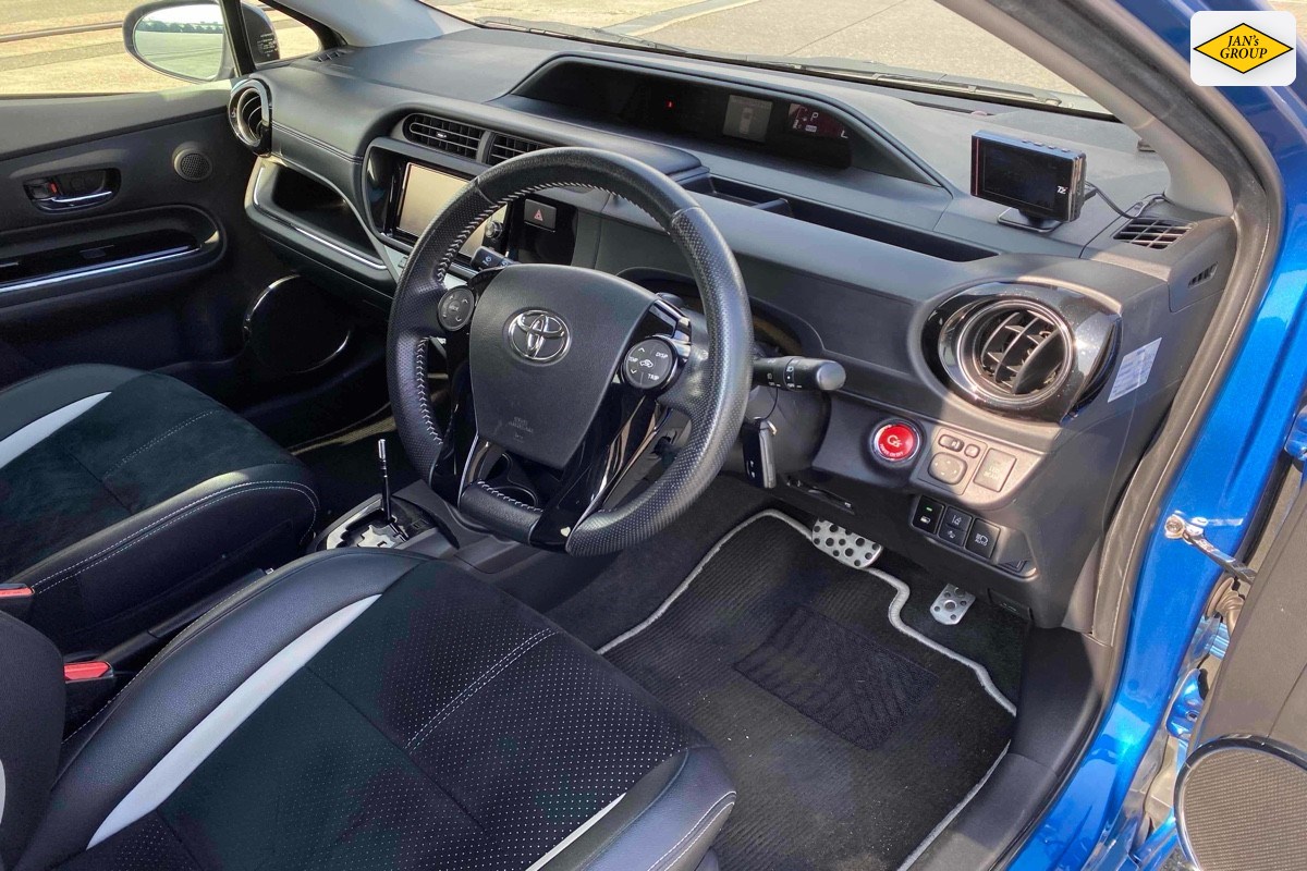 2017 Toyota Aqua