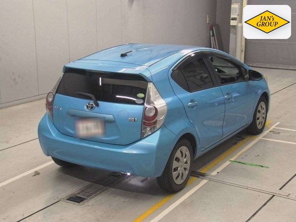 2013 Toyota Aqua