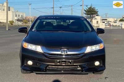 2015 Honda Grace - Thumbnail