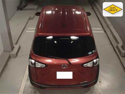 2015 Toyota Sienta - Thumbnail