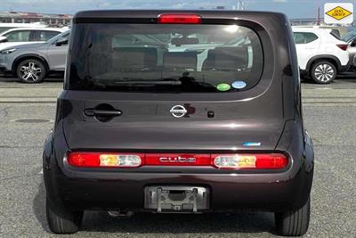 2016 Nissan Cube - Thumbnail