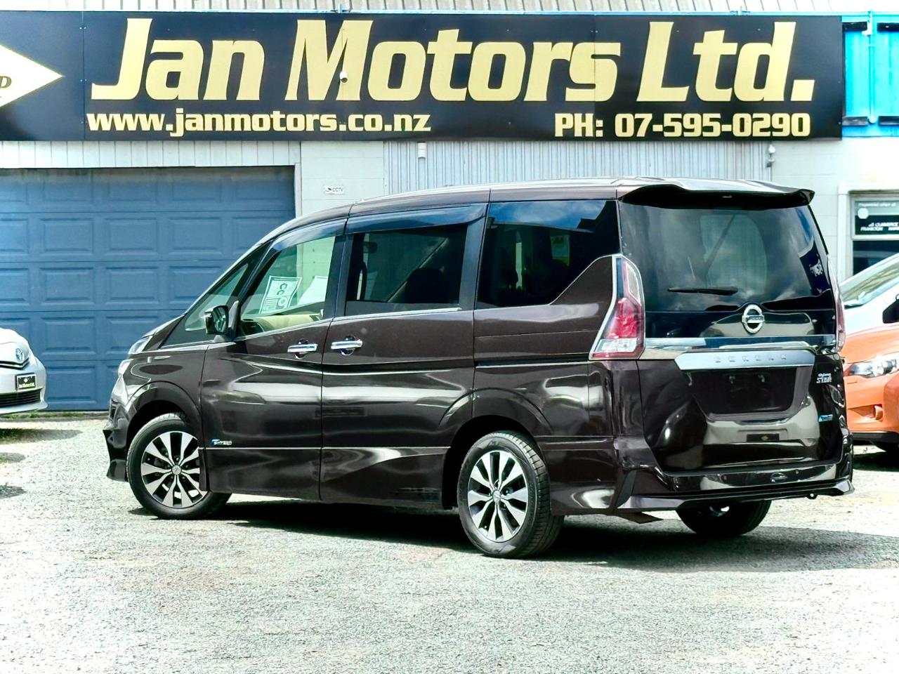 2017 Nissan Serena