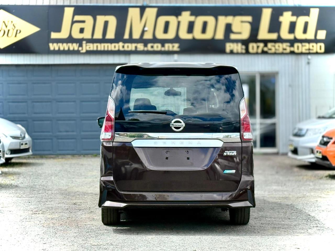 2017 Nissan Serena