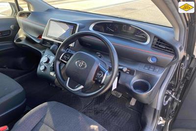 2019 Toyota Sienta - Thumbnail