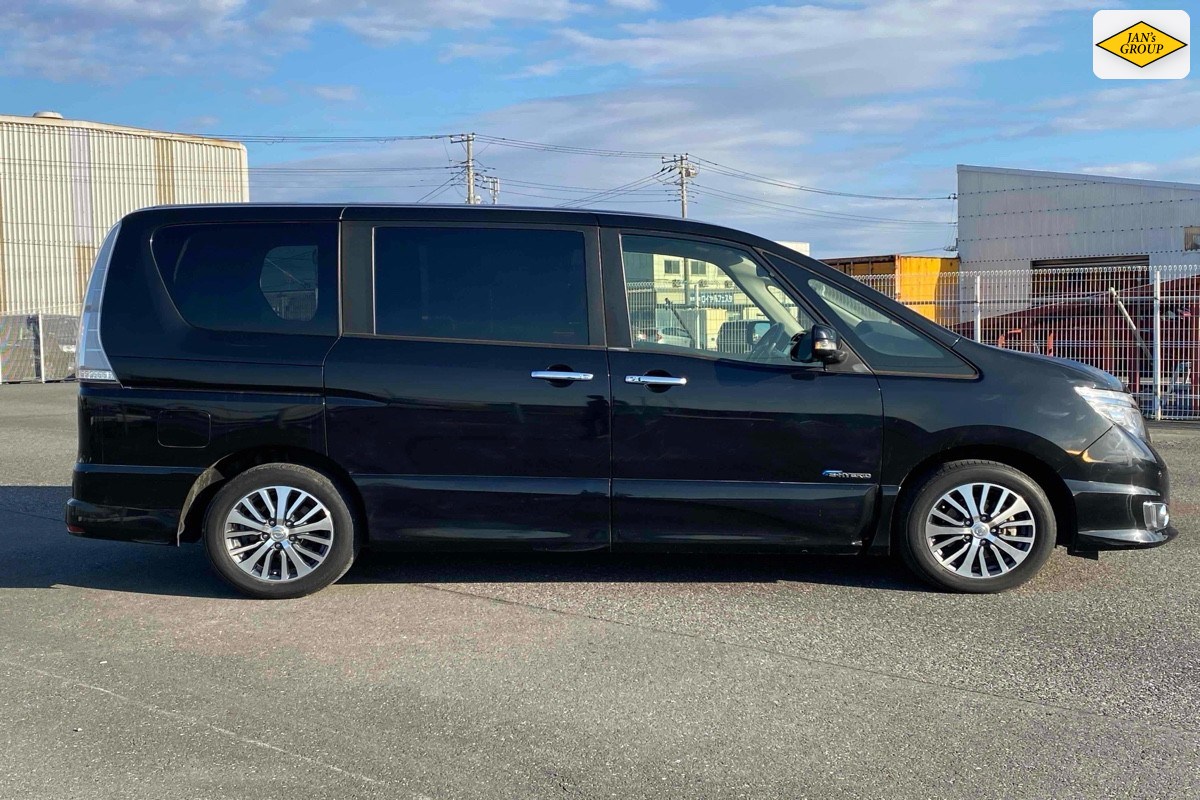 2016 Nissan Serena