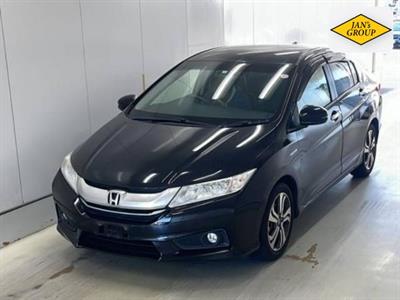 2016 Honda Grace - Thumbnail