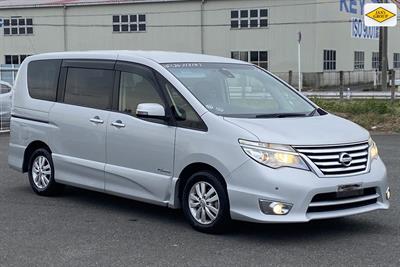 2014 Nissan Serena - Thumbnail