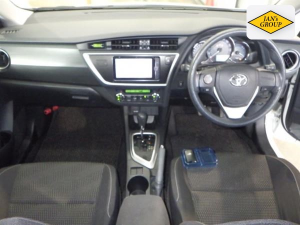 2013 Toyota Auris