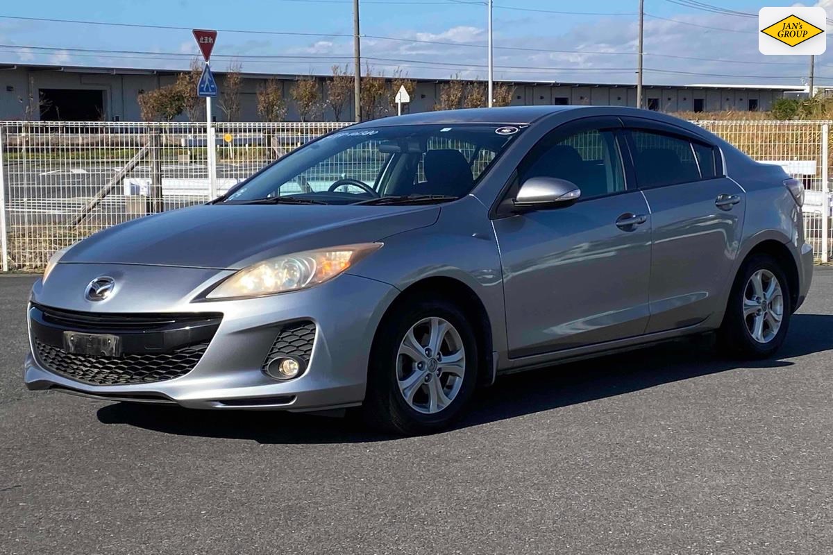 2012 Mazda Axela