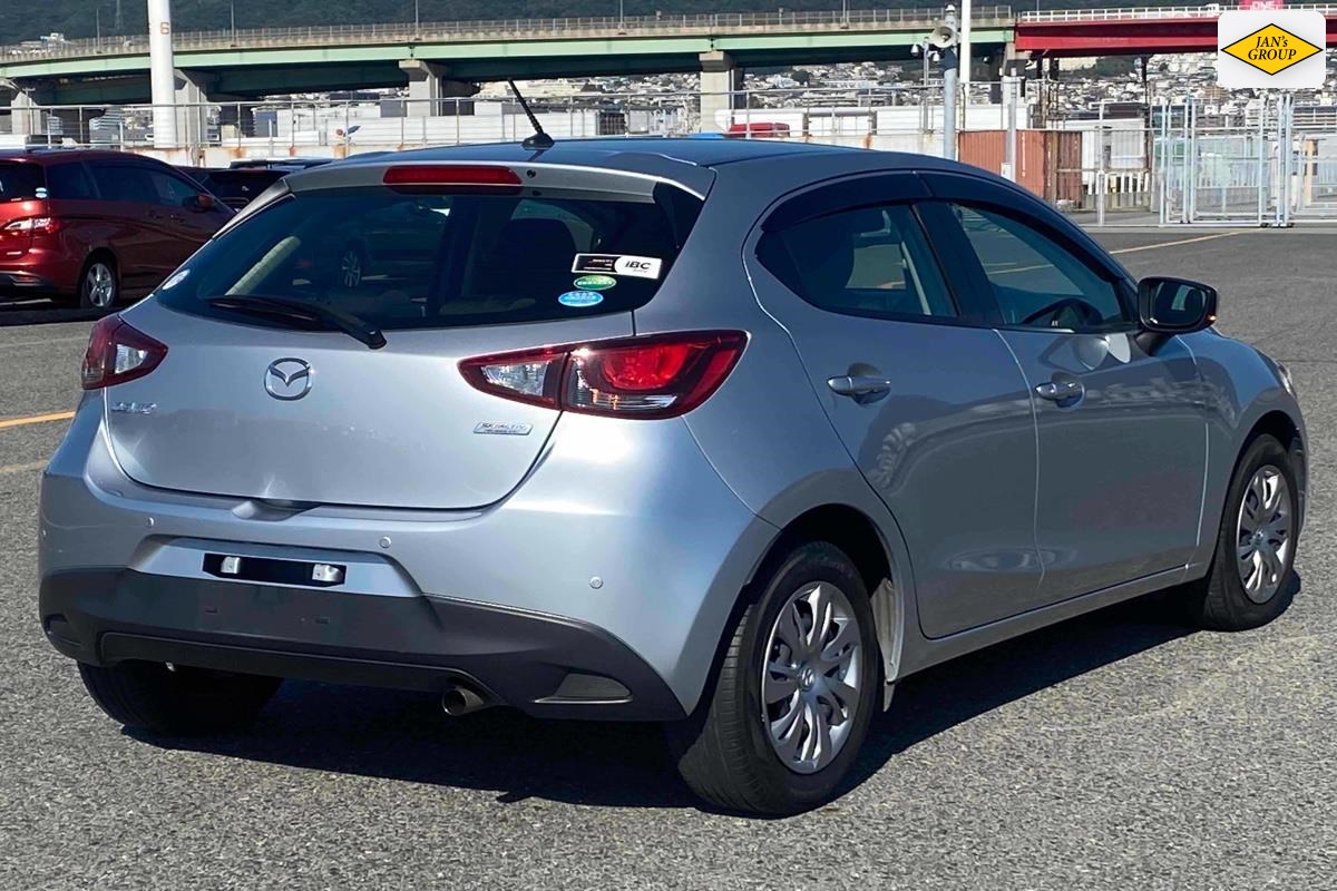 2018 Mazda Demio