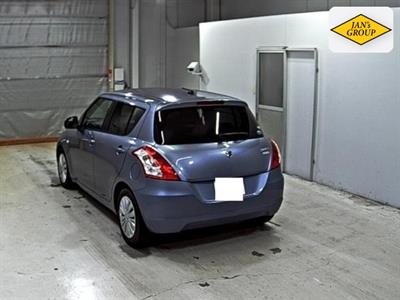 2014 Suzuki Swift - Thumbnail