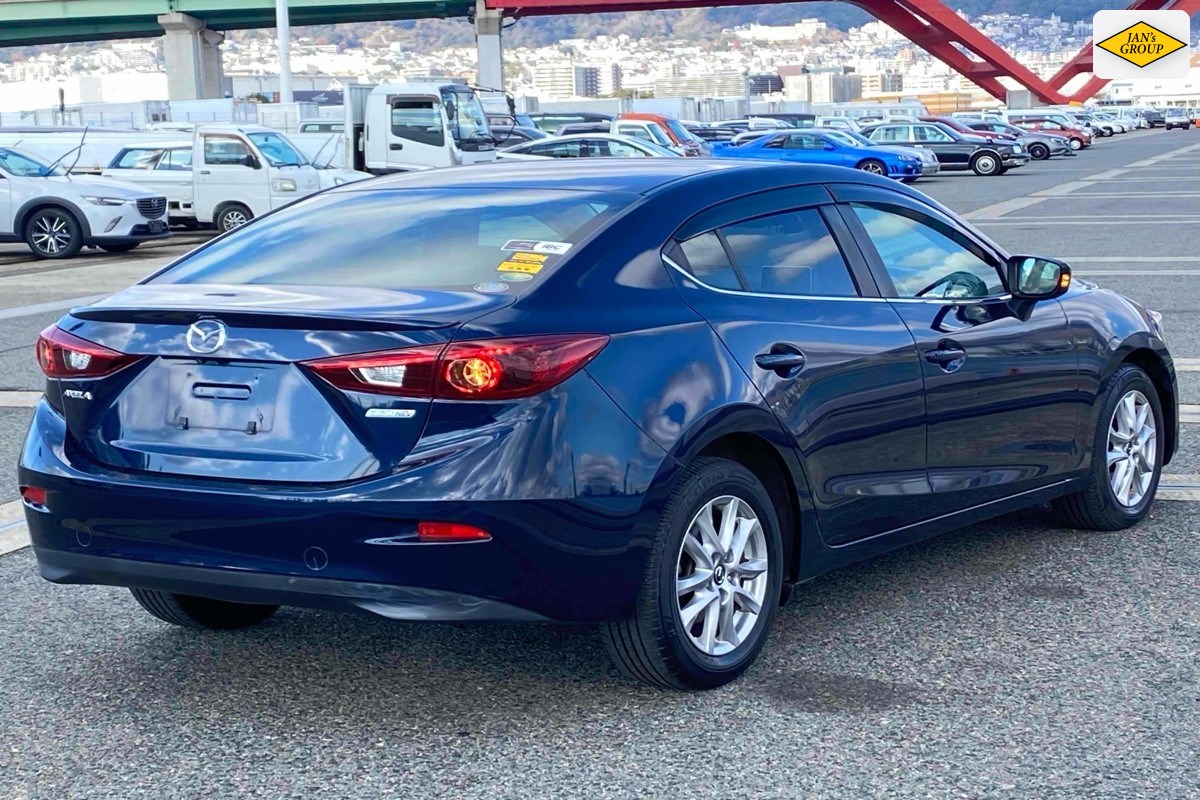 2014 Mazda Axela