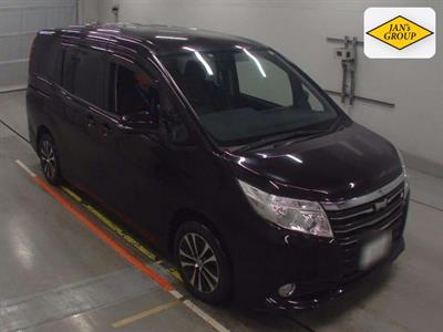 2015 Toyota Noah - Thumbnail