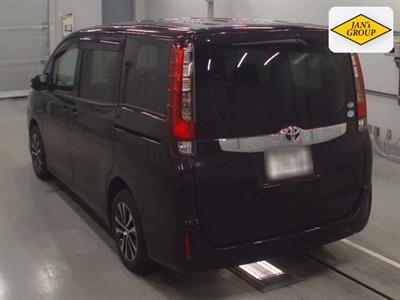 2015 Toyota Noah - Thumbnail