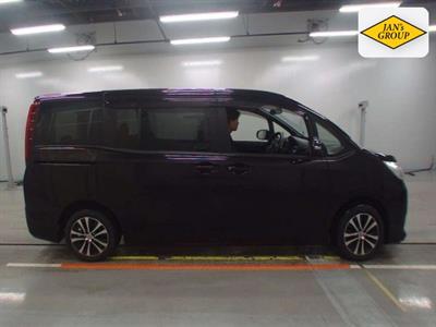 2015 Toyota Noah - Thumbnail